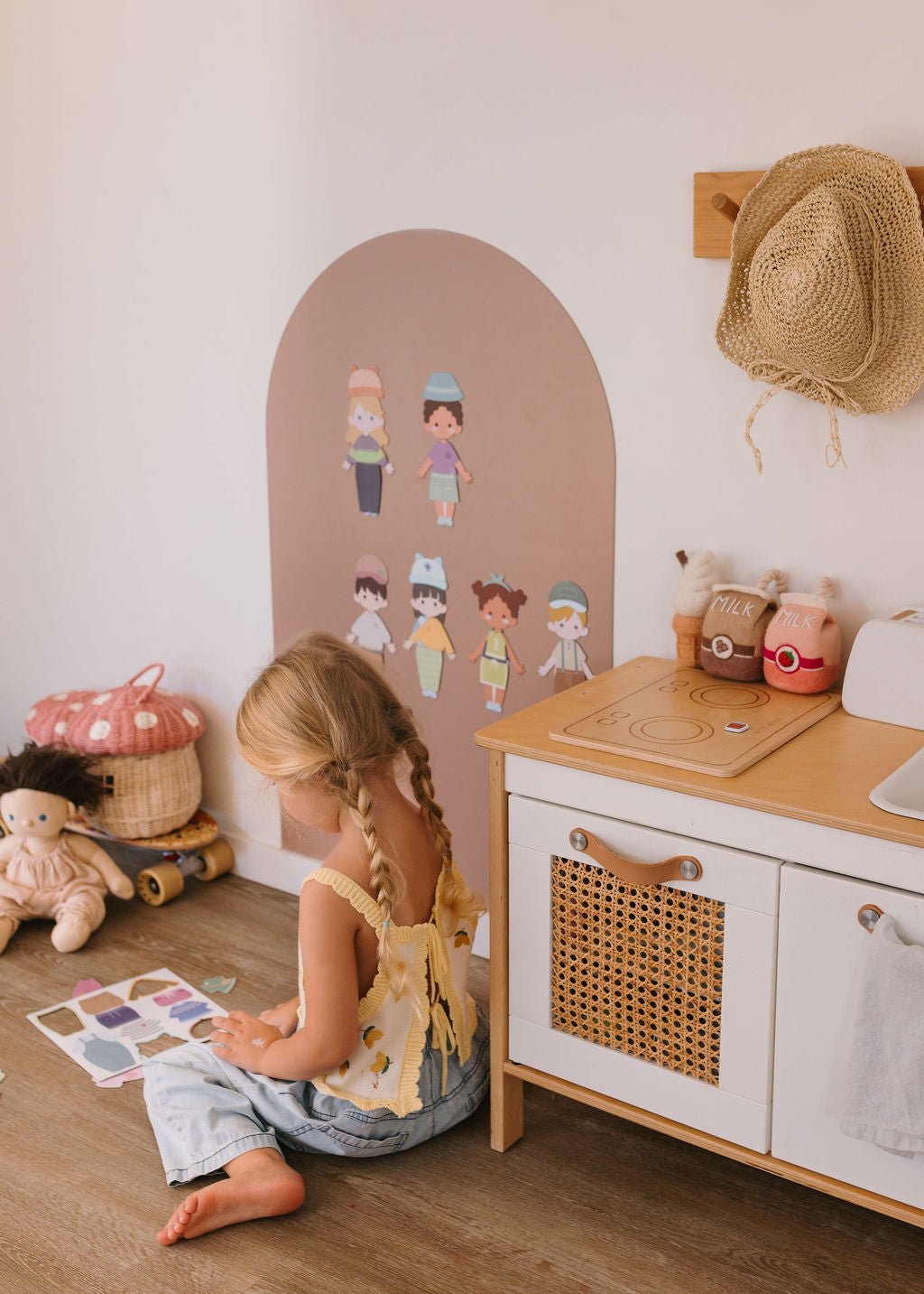 Dress Me Up Magnet Set | Mix & Match Magnetic Dolls for Kids - Smartypals