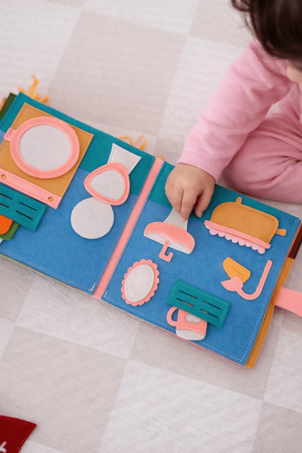 Lola Felt Busy Book | Screen - Free Quiet Activity Book for Toddlers - Smartypals