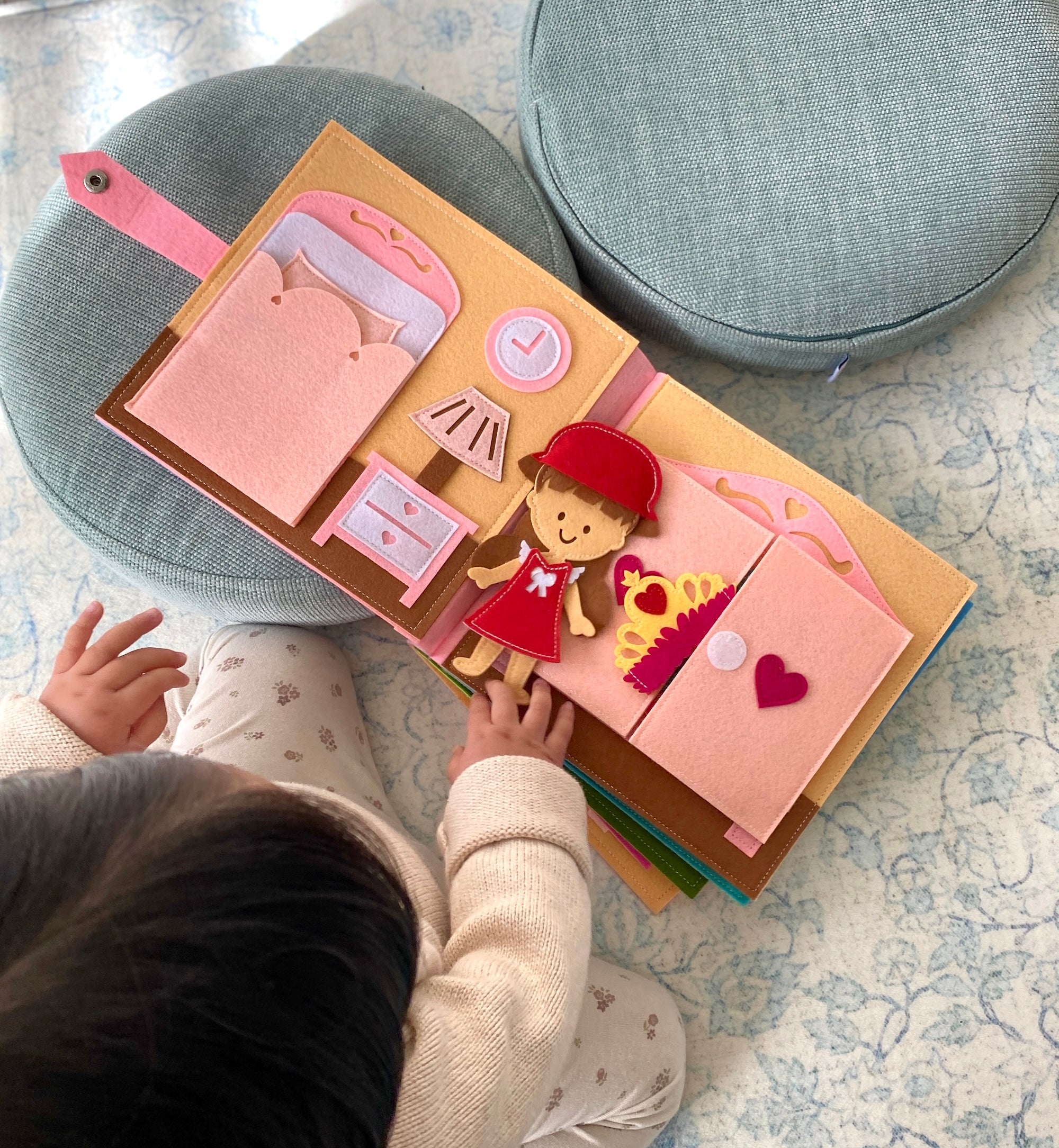 2 Pack Felt Busy Book Bundle | Screen - Free Activity Books for Kids - Smartypals