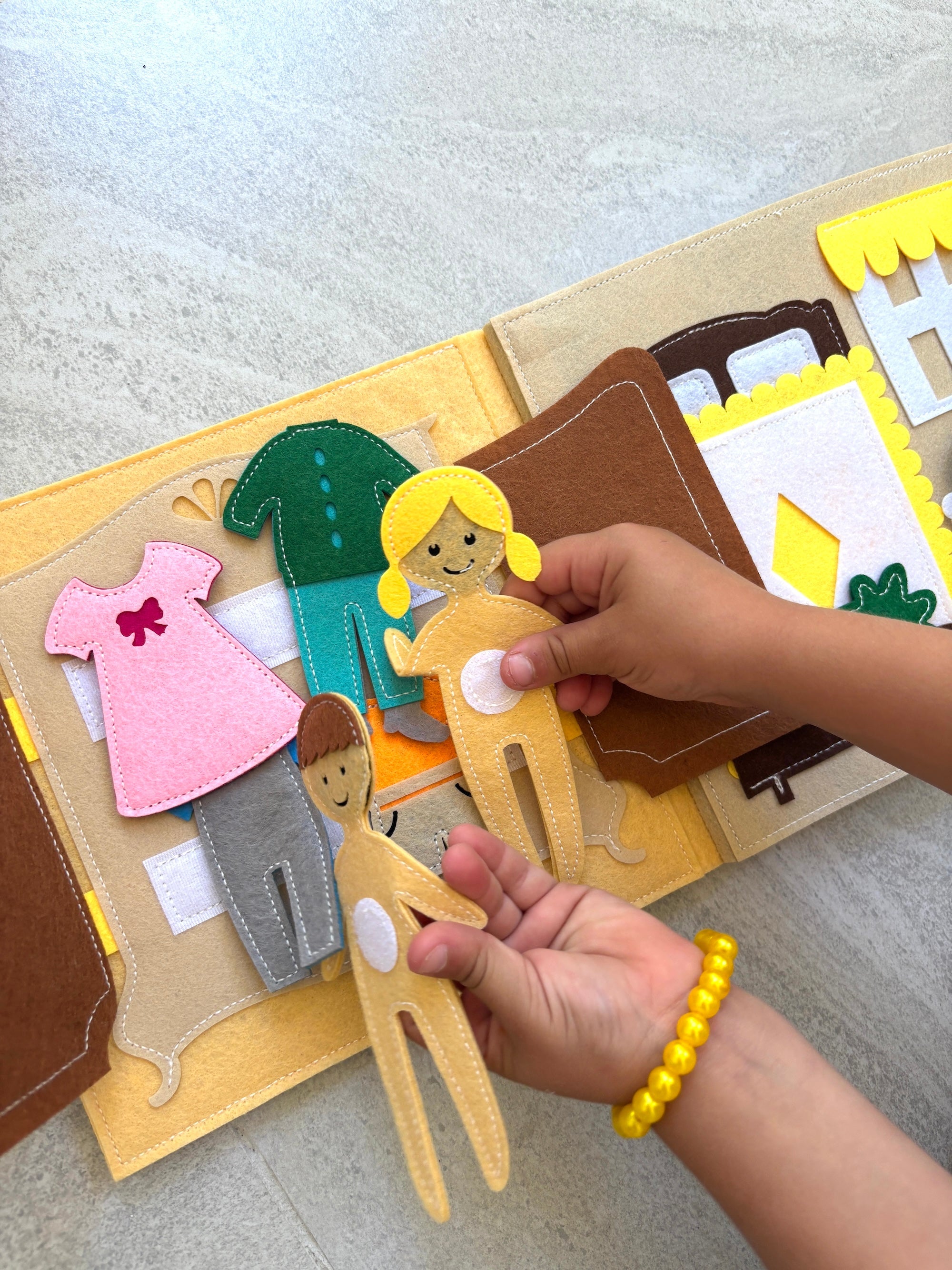 Sweet Home Felt Busy Book | Screen - Free Activity Book for Kids - Smartypals